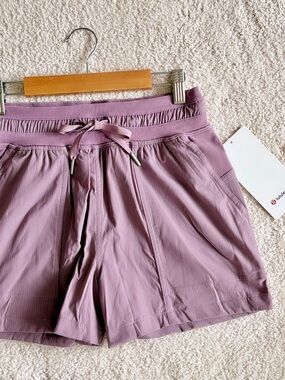 NWT🩷lululemon Dance Studio High Rise Shorts 3.5” LVLX 2 Lavender Lux Golf Tennis
